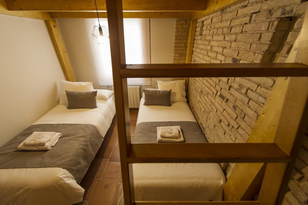 Sueca Apartment With Terrace Ruzafa Mid-Term Valencia Buitenkant foto